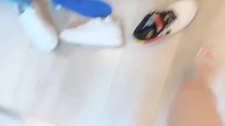 欧美日韩人妻激情-第一次与男友以外的男人在行使中车震!