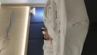 赛琳娜的黄金完整翻译版中文-直播 火辣身材的娜扎【沙滩上的贝壳酱】!