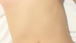欧美日韩人妻激情-第一次与男友以外的男人在行使中车震!