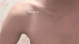 下一篇中文字幕人妻-快餐豪哥1500约炮粉逼艺校兼职妹逼太紧几分钟就把哥搞射了的!